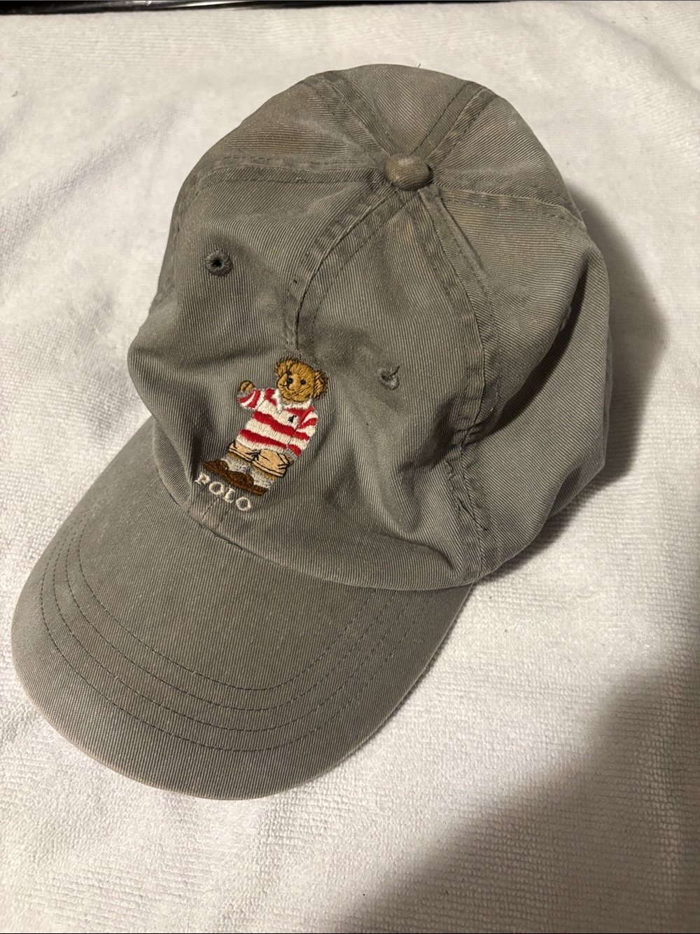 *free with purchase * Polo by Ralph Lauren Bear Embroidered Baseball Cap - Picture 5 of 6